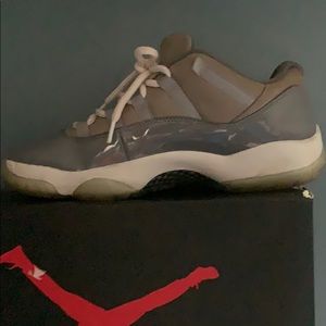 Jordan 11 cool gray lows